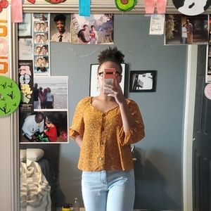 loose blouse size medium